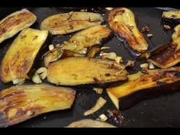 Toute la famille peut participer à la préparation cuisiner avec une plancha a donc un aspect ludique qui plaira à vos enfants. Aubergines A La Plancha Youtube