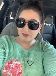 ✨Let's get to know Tori Roma ~ 🛍️