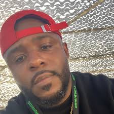 Make that trip to Jamaica for the 43rd and let me take u to the most  amazing spots to create the most amazing memories