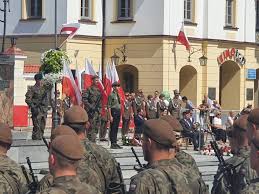 Film przedstawia wizytę strzelców z jednostki strzeleckiej 2021 im. Xmho6rrocu9zqm