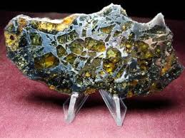 Did You Know Extraterrestrial Peridot Or Peridot Found In Meteorites Is One Of The Rarest Gems In The World Peridot Crystal Meteorite For Sale Peridot