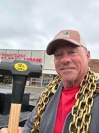 Kevin Seabolt's Instagram, Twitter & Facebook