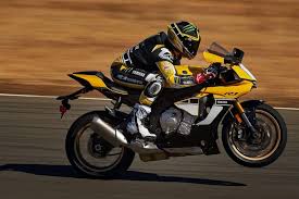 The official product page of the r1. Yamaha R1 Our Complete Buyers Guide 1998 Today Motofomo