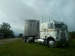 Pin By Derek On Frtshaker Big Trucks Freightliner Trucks Freightliner