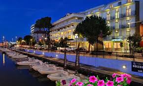01728610401 | bagni 92 riccione. Webcam Riccione La Spiaggia E Il Lungomare Di Riccione In Diretta