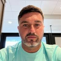 Danny Oneill's Instagram, Twitter & Facebook