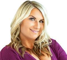 Jessica Ludlow's Instagram, Twitter & Facebook