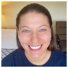 🤩Dreamy before and after bridal makeup for this beauty today. Those eyes  are 🥰🥰. Wedding season has begun 👏🏼👏🏼