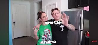 Gavin Magnus and Jiji's Adorable Hand Placement