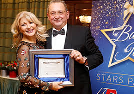 Editura a fost fondată în noiembrie 1994 de călin vlasie. Fidelity Star Cea Mai Buna Echipa Paralela 45