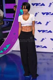 Bumping teyana taylor with the windows down on juneteenth after a great workout. Wege Teyana Taylor Die Rollbahn An Der Philipp Plein Modeschau Redaktionelles Stockfotografie Bild Von Plein Modeschau 100737207