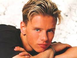 As a 90's kid I absolutely loved the animated series of Billy and Jimmy  Lee, also known as Double Dragon. In fact to this day their theme songs is  still stuck in