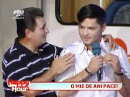 O fetiță și un băiețel. Www Porumbeinunta Ro La Happy Hour Nea Marin Si Liviu Varciu Youtube