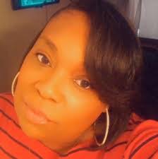 Danielle Eaton's Instagram, Twitter & Facebook