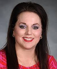 Deirdre Campbell's Instagram, Twitter & Facebook