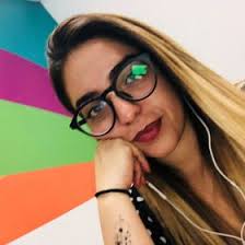 Roxie Salazar's Instagram, Twitter & Facebook