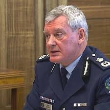 Commissioner Malcolm Hyde resigns over Lawyer X scandal