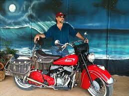 Prof Steve Mclaughlin And Sioux His Original 1946 Indian Chief Bonneville Roadmaster Honolulu Hawaii 84 Flathead En Indian Motorcycle Indian Chief Harley