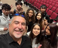 Wrapped up our Student Leadership Series for @theushli with 4 Amazing  Assemblies at 2 Amazing Schools: Elgin HS & Larkin HS in the Chicago  suburbs!! This week, we Empowered & Inspired over