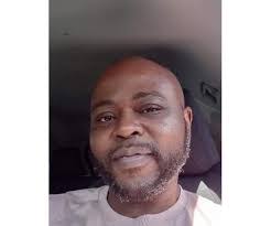 Stephen Gore's Instagram, Twitter & Facebook