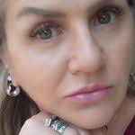 Leisa Lang's Instagram, Twitter & Facebook