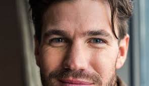 Spotlight On Austin Stowell A Rising Star In Hollywood Wikipedi Biogrphy Ge  Fmily Height Net Worth