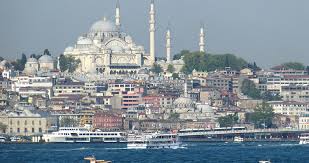 Teruskan melawat ke bandar *troy* yang terletak di barat laut wilayah yang terkenal pada zaman purba klasik seperti asia minor, yang kini dikenali sebagai anatolia di turki moden, berhampiran mulut barat daya selat dardanelles dan barat laut gunung ida. Tips Ke Turki Alam Sari Di Tanah Jauhar