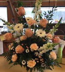 Orange blossom florist is committed to creating beautiful flower arrangements and floral gifts for any occasion. Florist And Garden Gifts Mad River Valley Vt Vee S Flowers And Garden Shop