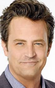 Мэттью перри выглядел потрепанным и опухшим. Mettyu Perri Filmy Kinopoisk