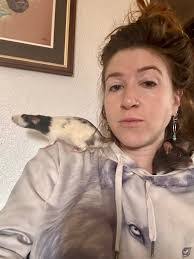 Beth Wildermuth's Instagram, Twitter & Facebook