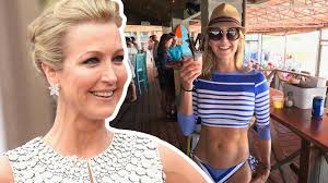 GMAs Lara Spencer Shows Off Her Rock Hard Abs