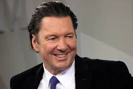 Alles über Martin Suter. Ausser die Wahrheit.