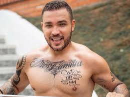 El cantante de música popular jessi uribe ha sido el protagonista de numerosas noticias debido a que sus seguidores rumoran que terminó con su esposa sandra barrios, con la que tiene cuatro hijos, para tener un amorío con su colega paola jara. Reaccion De Jessi Uribe Cuando Le Preguntaron Sobre Que Su Exesposa Tenga Novio