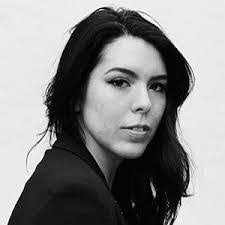 Colleen Kinder's Instagram, Twitter & Facebook