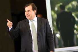 O presidente da câmara, rodrigo maia, admitiu a possibilidade de suspender o recesso parlamentar, que constitucionalmente começa no dia 18 de julho, para. Rodrigo Maia Governo Precisa Comecar A Articulacao Com O Congresso Jovem Pan