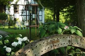 Keine ausgabe von mein schöner garten, mein schöner garten spezial, gartenspaß, lisa blumen. Hinter Den Hecken Mit Katharina Locher Zu Besuch In Schweizer Garten News Srg Deutschschweiz