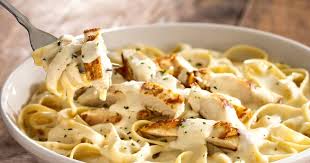 Olive Garden S Chicken Fettuccine Alfredo Recipe Yummly Recipe Chicken Alfredo Fettuccine Recipe Fettuccine Alfredo Recipes Olive Garden Chicken Alfredo Recipe