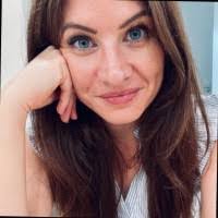 Kara Sexton's Instagram, Twitter & Facebook