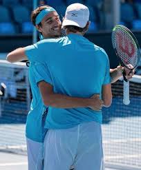 Regardez la vidéo tennis premium: Gemelli Diversi Intervista Doppia E Auguri A Lorenzo Sonego E Andrea Vavassori