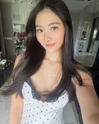 NICOLE LOW 😺💋 (@nicolekittykatx) • Instagram photos and videos