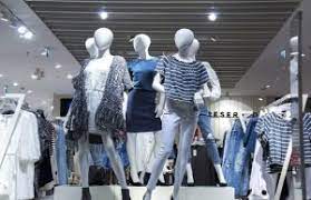 We hope, this list of the top 20 best clothing brands in india will give you the right information about the indian clothing industry. 17 Luxury Fashion Retail Brands Indians Love Indiaretailing Com
