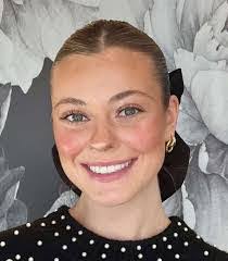 Jennifer Buscemi's Instagram, Twitter & Facebook