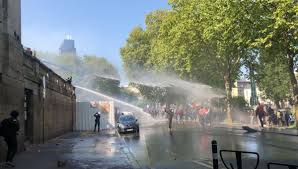 Par rédaction actu publié le 21 nov 20 à 11:30 mis à jour le 21 nov 20 à 15:46. Nantes Pres De 4 000 Personnes Et Quelques Heurts En Marge De La Manifestation Du 1er Mai