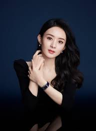 Công ty quản lí của triệu lệ dĩnh và phùng thiệu phong đưa ra thông báo cặp đôi đã chính thức ly hôn sau thời gian 3 năm về phùng thiệu phong và triệu lệ dĩnh về chung một nhà vào 10.2018. Triá»‡u Lá»‡ DÄ©nh Tá»« Co Thon Ná»¯ Ä'áº¿n Ná»¯ Chinh Phim Trá»‹nh Hiá»ƒu Long Toi Thich Con Ä'Æ°á»ng Dá»'c Bloganchoi