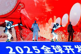 半年融资超200亿！但70%机器人还在“演戏”