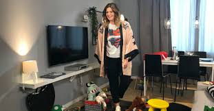 Serve esta cara séria para vos agradecer. E Oficial Maria Botelho Moniz Muda Se Para A Tvi Nit