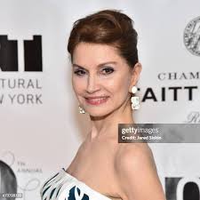 Amanda Khan, Gloria Fieldcamp, Kamie Lightburn, Katie Tozer and Anne...  News Photo