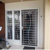 Namun sayangnya, jika pintu teralis menggunakan kawat nyamuk, maka kawat nyamuk ini bisa mengganggu tampilan teralis serta pintu rumah anda. Jual Pintu Teralis Terbaik Harga Murah July 2021 Cicil 0