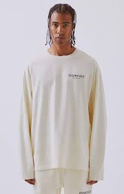 Shop fear of god clothing online today at feature. Fog Fear Of God Essentials Boxy Logo Long Sleeve T Shirt Boxy Tee Shirt God Clothing Streetwear Outfit Ideas