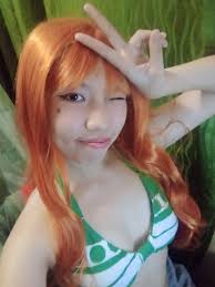 Halo! I'm new here and a new cosplayer I hope yall we can be friends one  day:D